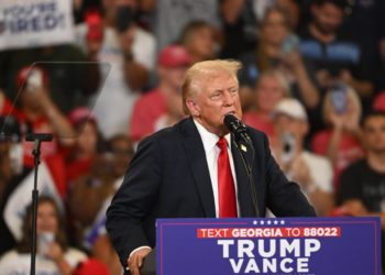 La campaña de Trump asegura que sus comunicaciones internas fueron jaqueadas