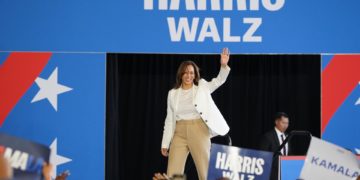 Kamala Harris reivindica su vida como hija de migrantes en un video dirigido a los latinos