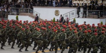 La Fuerza Armada de Venezuela ratifica «absoluta lealtad y subordinación» a Nicolás Maduro