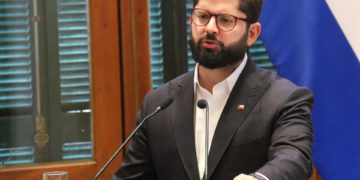 Boric dice «no tener dudas» de que el Gobierno de Maduro «trató de cometer fraude»