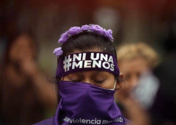 La tolerancia a la violencia contra las mujeres en Perú salta a la cancha de fútbol