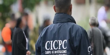 Capturan a hombre por perseguir y golpear a su expareja