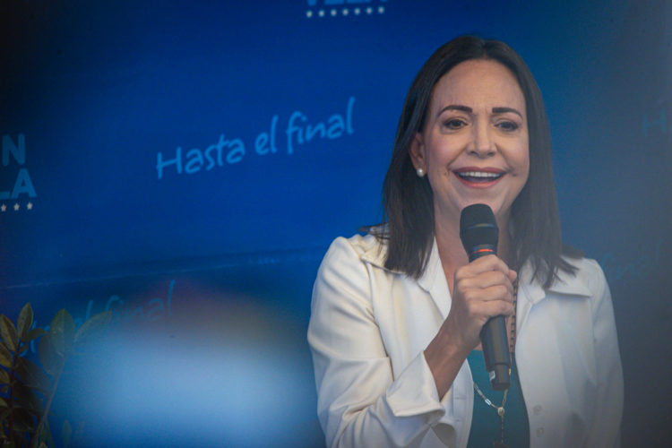 Fotografía del 25 de julio de 2024 de la líder antichavista María Corina Machada, en Caracas (Venezuela). EFE/ Henry Chirinos