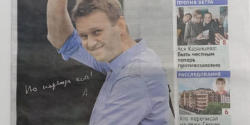 Autoridades rusas dicen que Navalni murió por arritmia y niegan abrir investigación penal