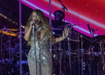 Mariah Carey con el «corazón partido» por la muerte de su madre y su hermana el mismo día