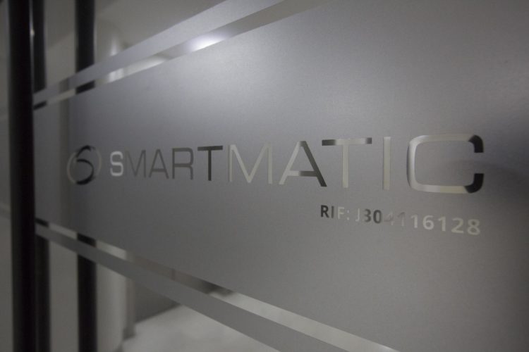 Fotografía de archivo de una vista externa de la oficina de Smartmatic el 2 de agosto de 2017, en Caracas (Venezuela). EFE/Nathalie Sayago