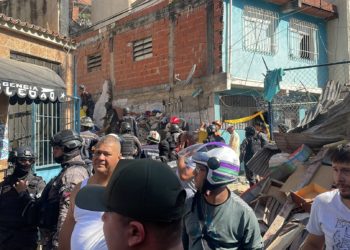 Explosión de una bombona de gas en Petare deja al menos siete muertos y más de 20 heridos