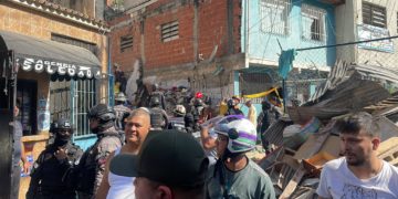 Explosión de una bombona de gas en Petare deja al menos siete muertos y más de 20 heridos