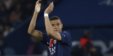 Mbappé tensa el pulso con el PSG al rechazar la propuesta de mediación de la Liga francesa