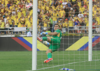 ‘Dibu’ Martínez, sancionado por la FIFA, no podrá jugar contra Venezuela ni Bolivia