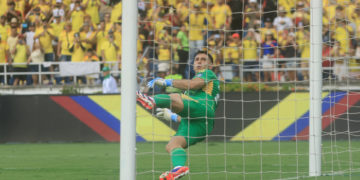 ‘Dibu’ Martínez, sancionado por la FIFA, no podrá jugar contra Venezuela ni Bolivia
