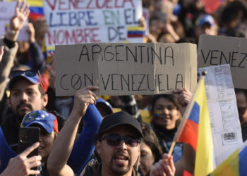 ONU celebra la decisión de Argentina de facilitar ingreso y regularización de venezolanos