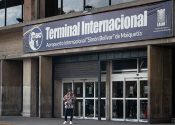 El Gobierno de Venezuela suspende los vuelos comerciales con Chile