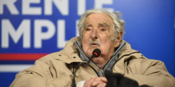El expresidente uruguayo José Mujica continúa recuperándose según lo previsto, dice su médica