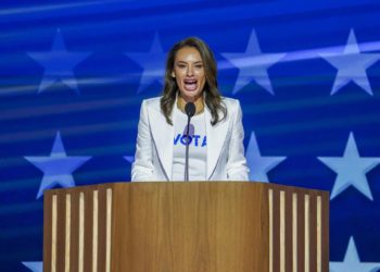 Récord de registro de votantes latinos tras el arribo de Harris a la carrera presidencial