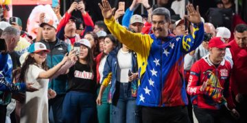 Maduro asegura que María Corina Machado se está preparando para irse de Venezuela