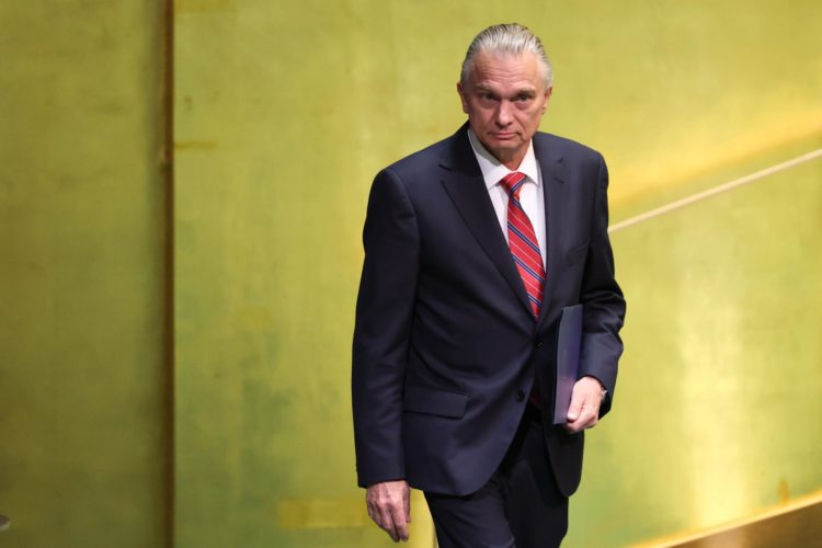 Arnoldo Ricardo André Tinoco, Ministro de Relaciones Exteriores de Costa Rica, habla durante el Debate General del 79º período de sesiones de la Asamblea General de las Naciones Unidas en la Sede de las Naciones Unidas en Nueva York. EFE/EPA/STEPHANI SPINDEL