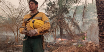 Incendios en Bolivia «escapan a cualquier capacidad de contenerlos», según bombero español