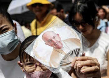 El papa supera la dura prueba de su viaje más largo