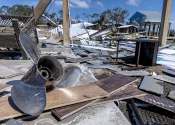 Helene deja al menos 41 muertos y una estela de destrucción por el sureste de EE.UU.