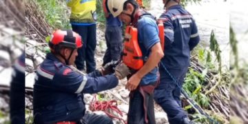 Rescataron a un ciudadano de las aguas del río Chama en Mérida