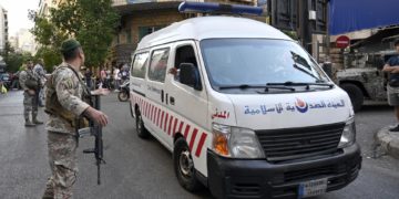 Al menos 8 muertos y más de 2.800 heridos por explosiones de buscapersonas en el Líbano