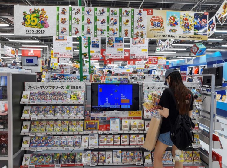 Una tienda de videojuegos en Tokio. EFE/María Roldán