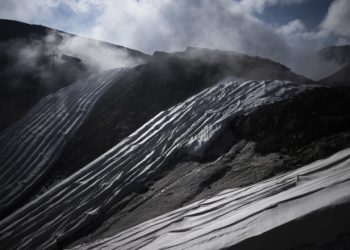 Suiza e Italia acuerdan redefinir su frontera en los Alpes por deshielo de los glaciares
