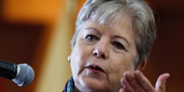 México rebaja su posición sobre Venezuela y apuesta ya por la no intervención