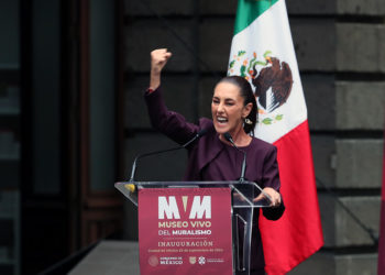 Sheinbaum asumirá como presidenta con el 63 % de opinión favorable entre los mexicanos