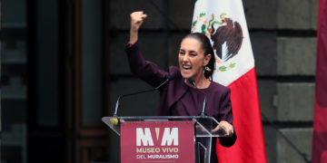 Sheinbaum asumirá como presidenta con el 63 % de opinión favorable entre los mexicanos