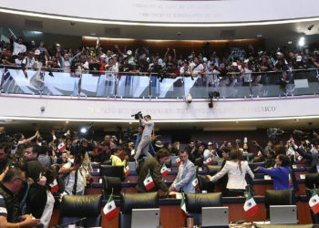 Tras un largo debate, el Senado mexicano aprueba la reforma del Poder Judicial