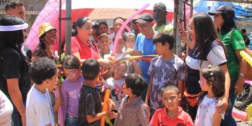 Alcaldesa Angie Quintana entregó cancha rehabilitada en La Beatriz