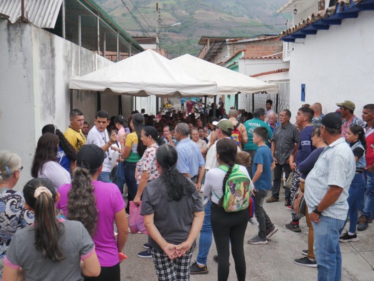 Durante tres días se llevó a cabo la jornada médico asistencial en Seboruco. Fotos: cortesía