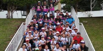Hijos de trabajadores de la Alcaldía de Boconó visitan el Monumento a la Paz