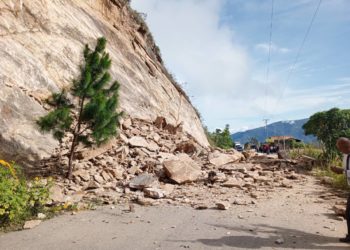 Denuncian derrumbe en la Troncal 7 de Boconó