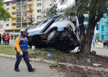 Mérida | Colisión múltiple deja trágico saldo de 6 fallecidos y varios lesionados