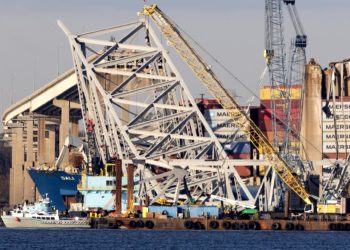 EE.UU. demanda por 100 millones de dólares a dueños de buque que colapsó puente de Baltimore