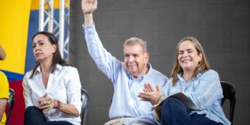 Albares afirma que España concederá el asilo solicitado por Edmundo González