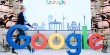Google denuncia a Microsoft ante Bruselas por imponer su propia plataforma en la nube