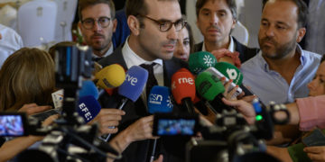 Comercio España – Venezuela es escaso y se limita al petróleo que importa Repsol