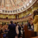 Congreso español reconoce a Edmundo González como presidente mientras Sánchez opta por mediación