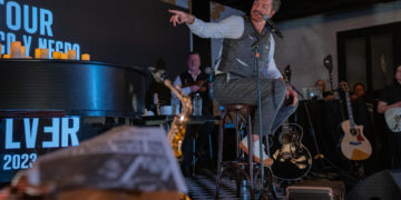 Ricardo Arjona deja entrever su nuevo y sugestivo proyecto discográfico