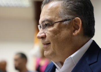 Márquez denuncia «fraude procesal» por fallo que convalida reelección de Maduro