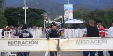 Colombia podría dar salvoconducto para que  venezolanos en espera de refugio puedan laborar