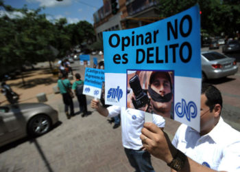 Exigen liberación de trabajadores de la prensa detenidos en Venezuela