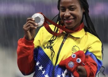Merideña Lisbeli Vera logra primera medalla de plata para Venezuela en los Paralímpicos Paris 2024