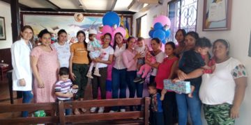 En Obispo Ramos de Lora enseñan la importancia de la lactancia materna