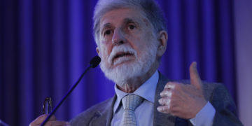 Amorim dice que Brasil no reconoce la victoria de Maduro por «falta de transparencia»