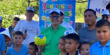 Llego al Kilometro 26 de la parroquia Junín de Sucre el programa Manos a la Obra